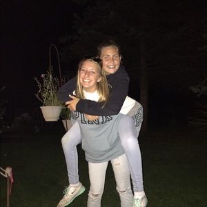 Meet your Posher, Jillian